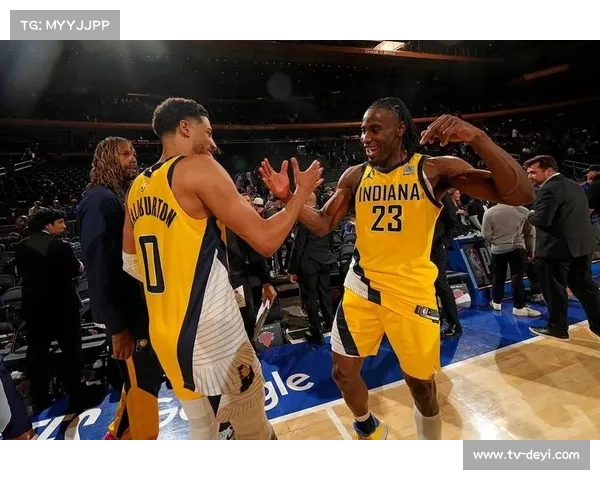 哈利伯顿踩线两分拖入加时，步行者末节逆转尼克斯创季后赛历史