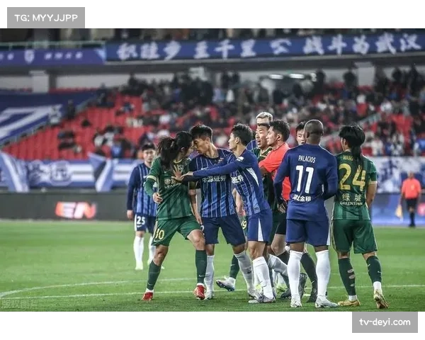 【2026年4月中超联赛·赛中·花絮武汉三镇主场启用新VR球迷互动区，提升观赛沉浸体验